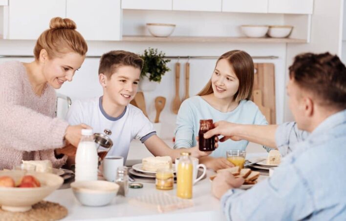 · Families who eat together develop strong parent child bonds.